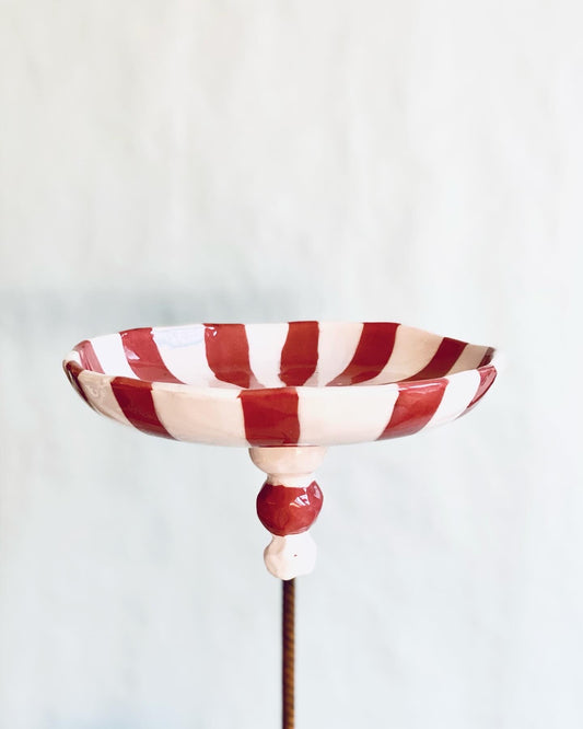 Regnfångare / fågelbad. Pastellrosa / röd